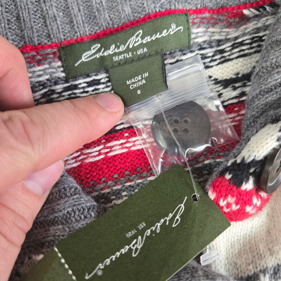 Eddie Bauer Gray Red Fair Isle Cowl Neck Button Up Cardigan Sweater Size Small - Picture 6 of 10